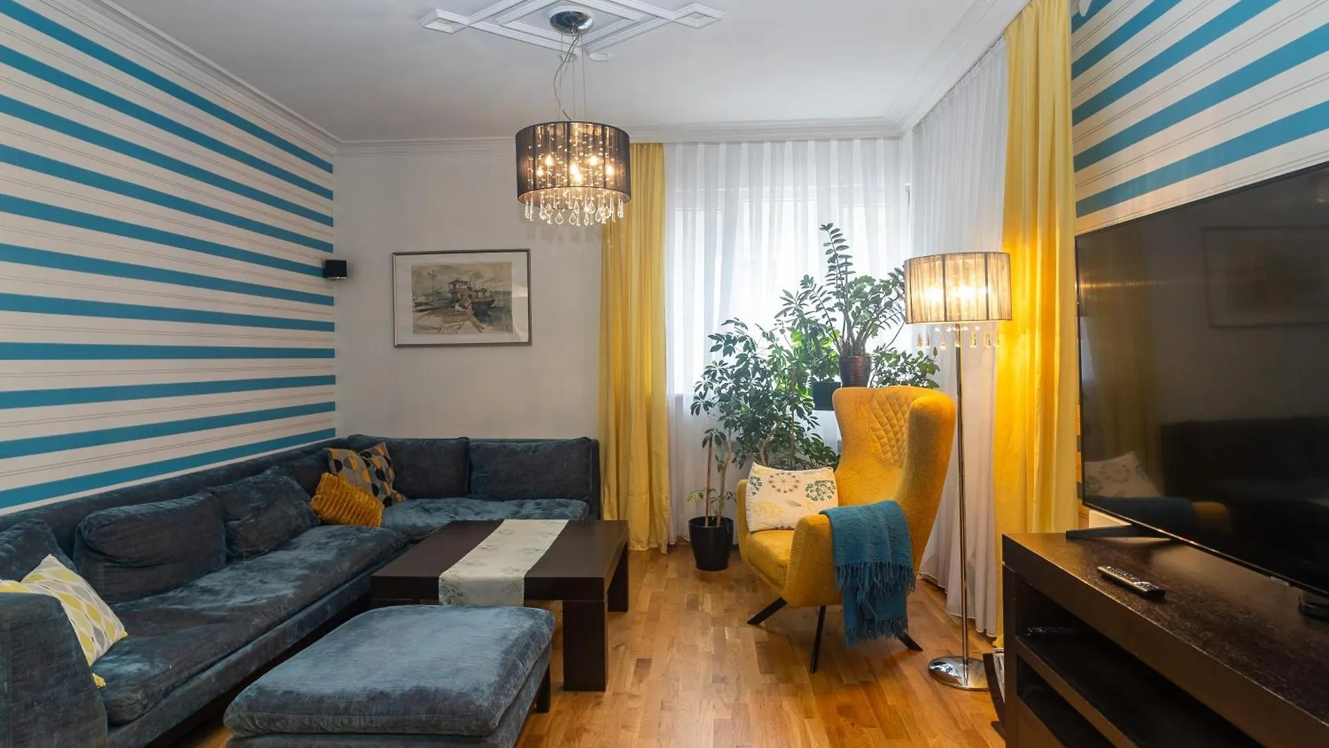 Elegant & Spacious Apartment Near Ndk ソフィア